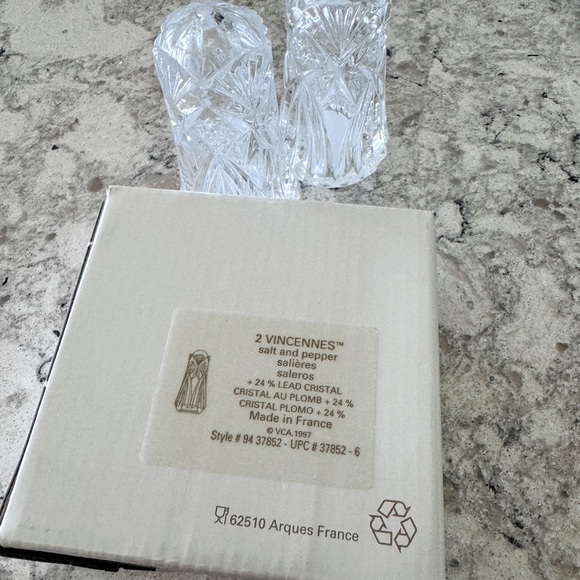 J.G.Durand Cristal Salt and Pepper Shaker Set - Picture 7 of 8